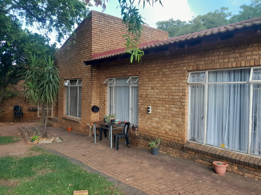 3 Bedroom Property for Sale in Geelhoutpark North West